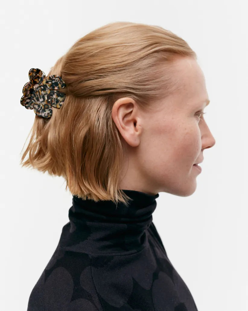 Marimekko Single Unikko Small Hairclip – nordicmuseum Marimekko Single Unikko Small Hairclip – nordicmuseum