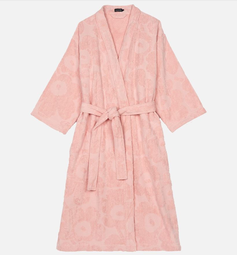 Marimekko Pieni Unikko Bathrobe Unikko (poppy), symbolizing creativity, was born in a time when hardly any floral designs were included in Marimekko’s collections. Maija Isola, however, was fascinated by the theme of flowers and decided to create an entire range of novel floral prints.